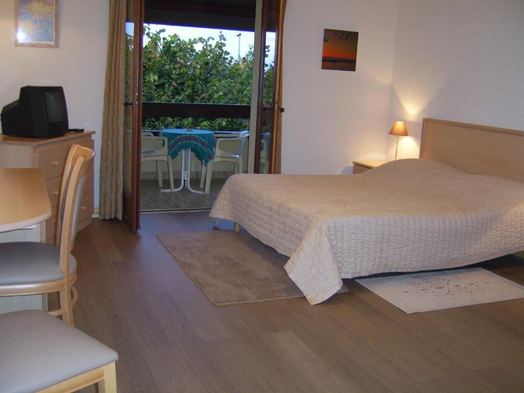 Hotel Les Pavillons Du Golf Evian-les-Bains Bagian luar foto