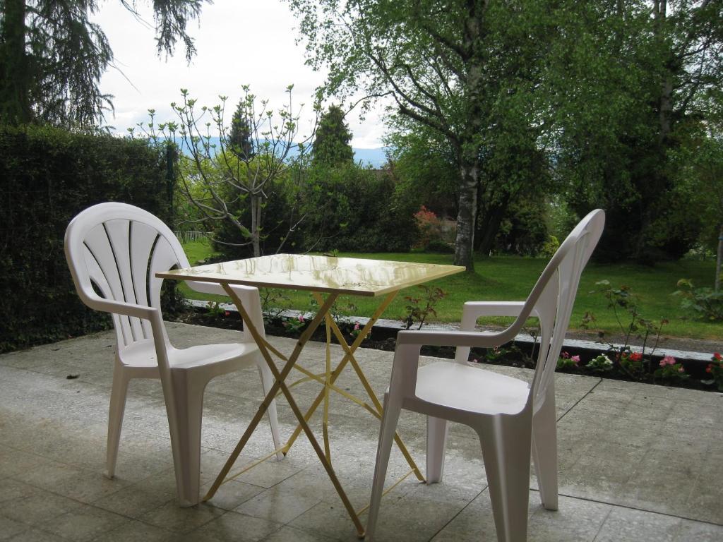 Hotel Les Pavillons Du Golf Evian-les-Bains Bagian luar foto