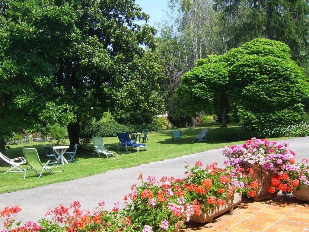 Hotel Les Pavillons Du Golf Evian-les-Bains Bagian luar foto